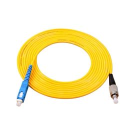 Patchcord światłowodowy FC UPC do SC UPC Simplex 3,0 mm z PCW, przewód połączeniowy z włóknem rozruchowym
